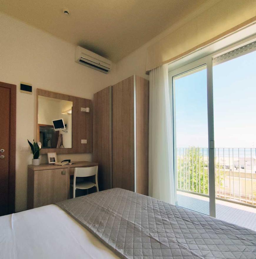 hotelgalassiarimini en rooms-comfort 016