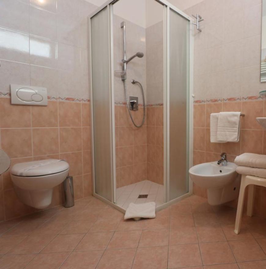 hotelgalassiarimini it camere-classic 020